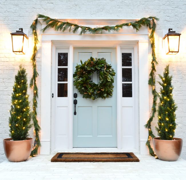 Christmas Decor 2018 Front Porch Full 650x630