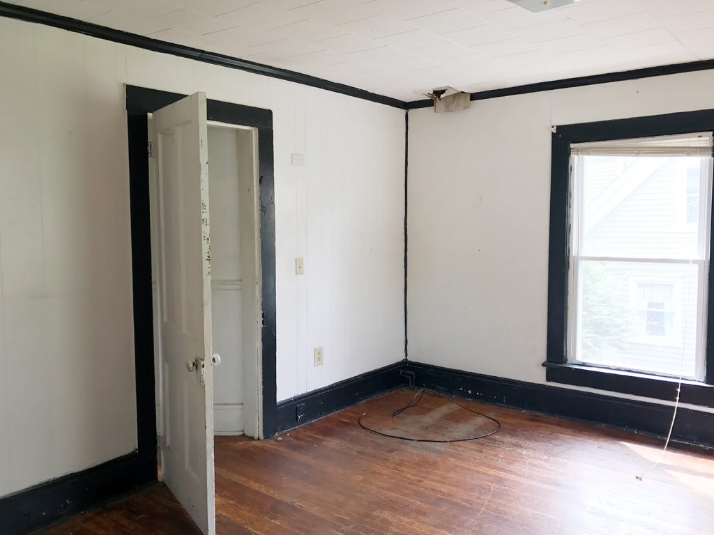 Duplex Bedroom Pink Master Entry BEFORE