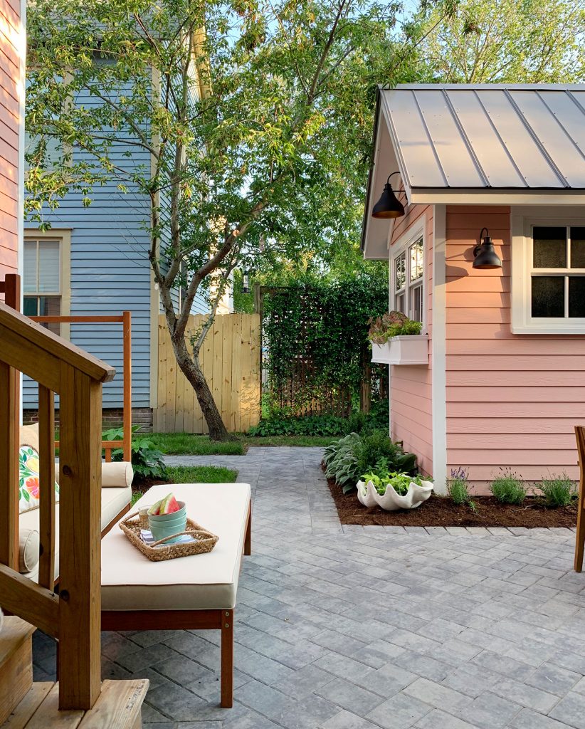 Beach House Backyard Straight To Neighbor Fence