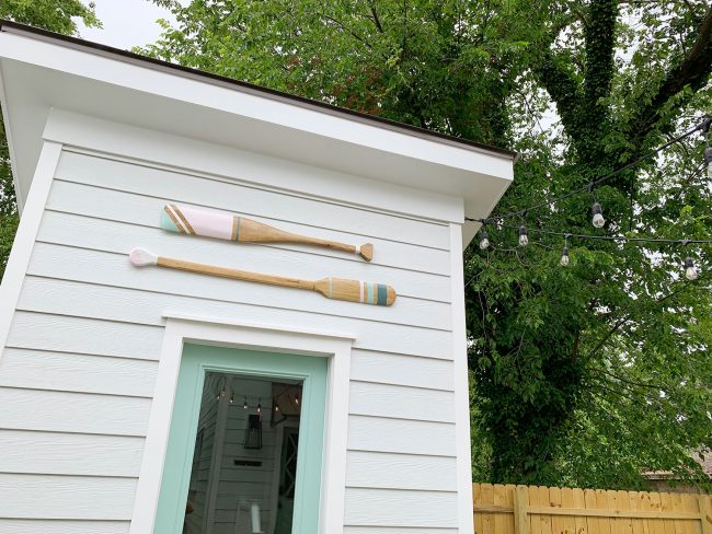 How To Paint Decorative Oars For Beach House Decor