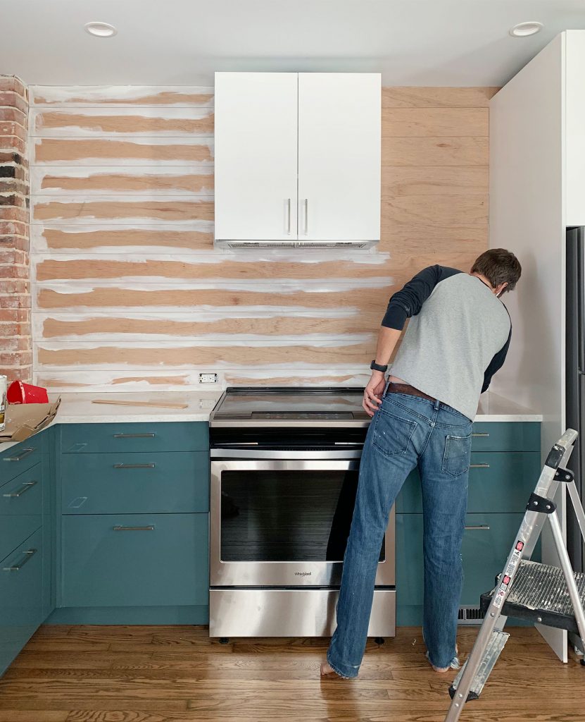 Cozinha Shiplap Backsplash John Pintura de Rachaduras