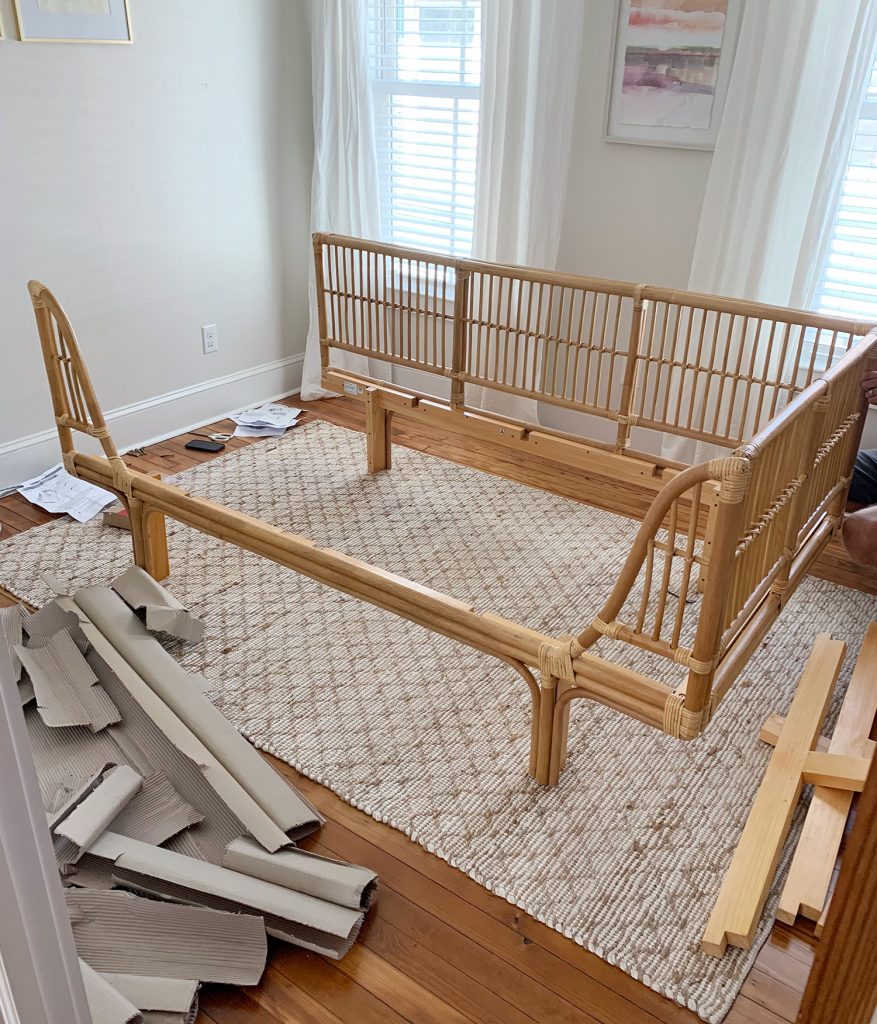 Beach House Middle Bedroom Daybed Assembly