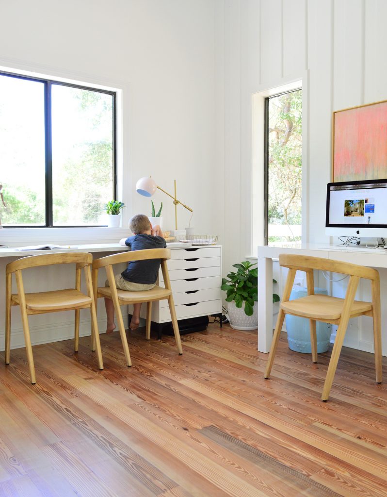 Flórida House Floors Upstairs Desks