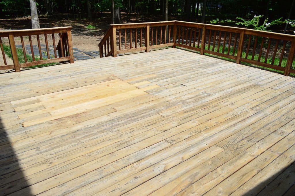 How To Stain A Cedar Wood Deck Perfectly - xoxo Rebecca