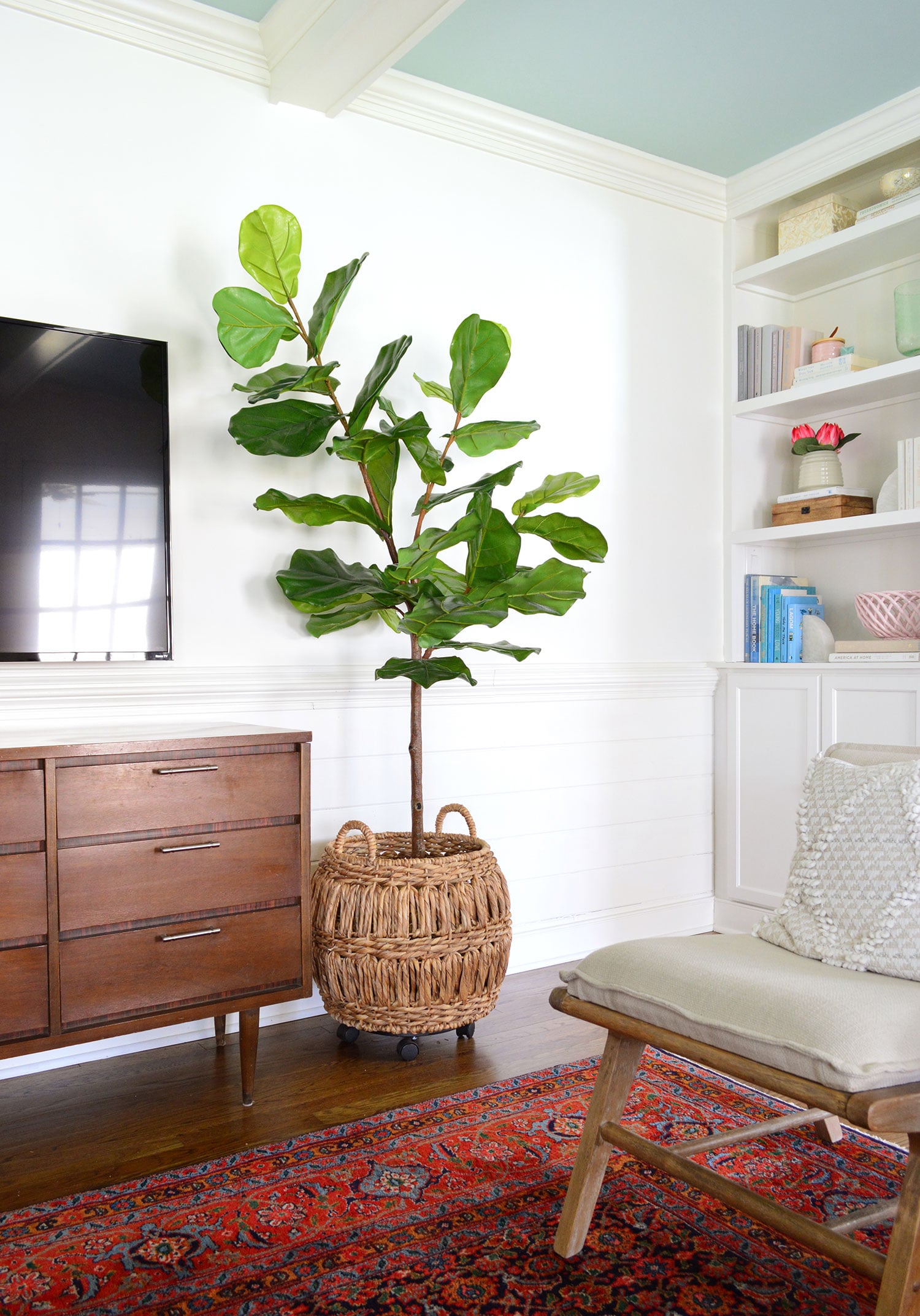 Simply White Reseen Benjamin Moore Simply White (OC-117) Color Review - Taite Floor