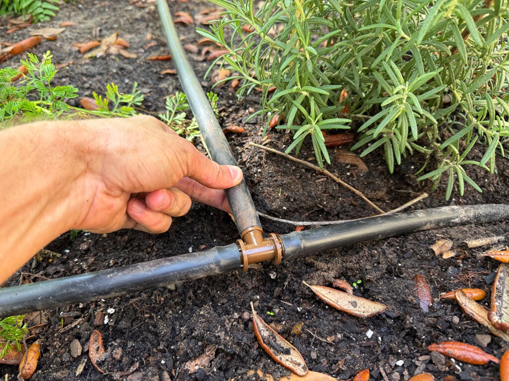 T Connector In Main Line Tube For Drip Irrigation System
