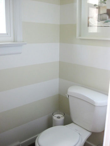 bathroom-horizontal-stripe-paint-project